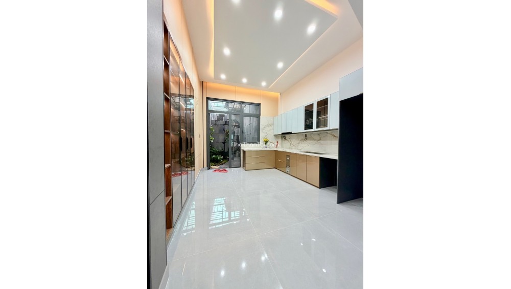 NHÀ MỚI XÓM CHIẾU, QUẬN 4 , 85M2, GIÁ NHỈNH 12,X TỶ
